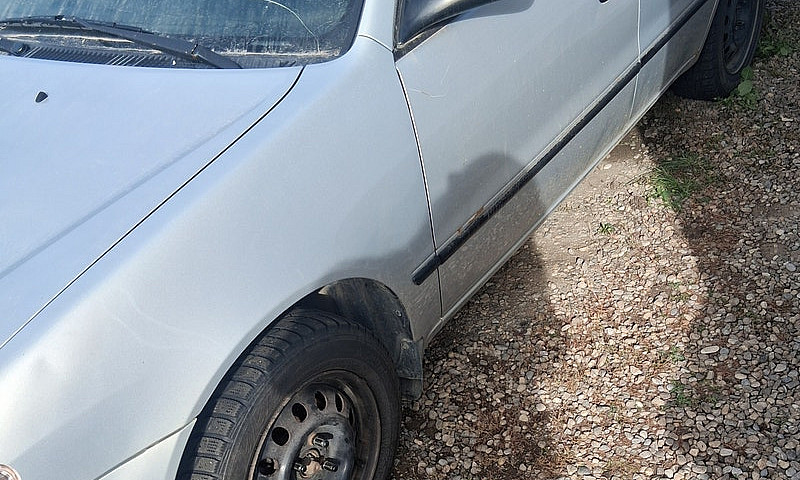 1999 Toyota Corolla ...