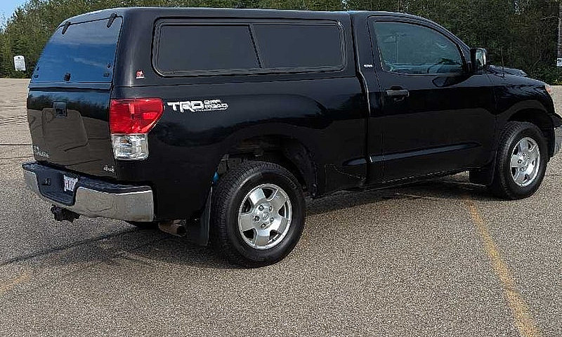 2010 Toyota Tundra R...