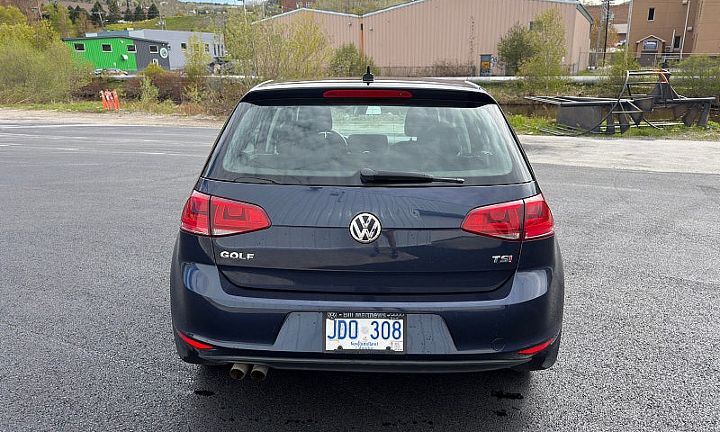 2016 Volkswagen Golf...