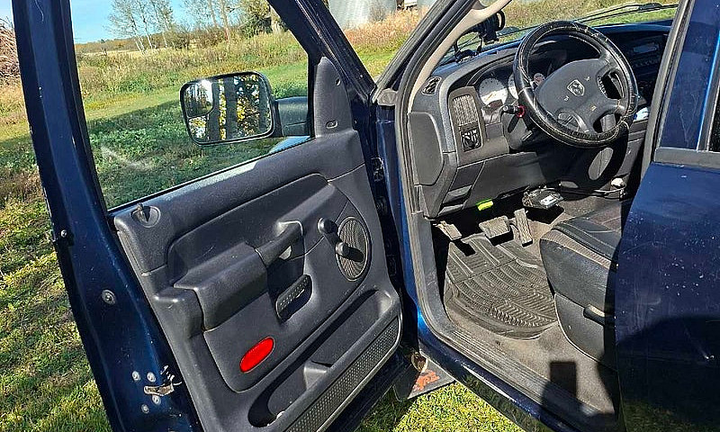 Dodge Ram 2500...