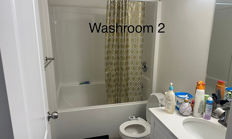 2 Bed 2.5 Bath Townh...