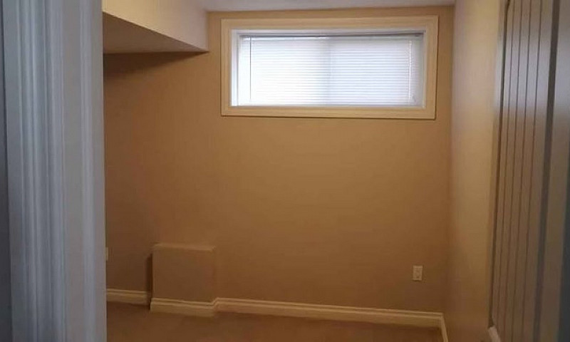Large 3 Bedroom Lega...