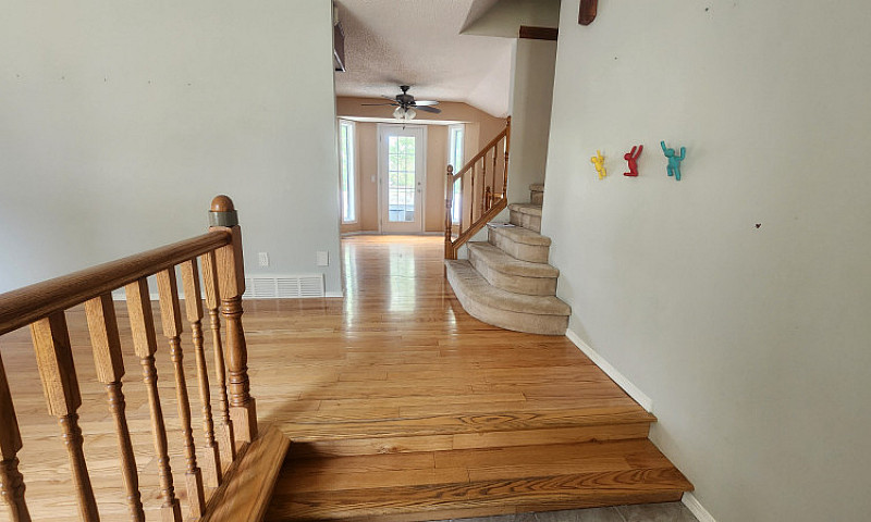  For Rent: Beautiful...