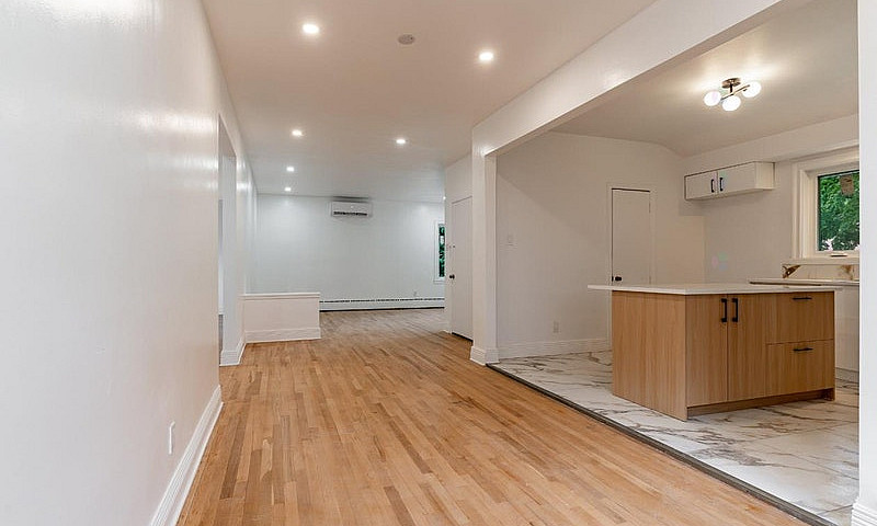 $629,900 - Bungalow ...