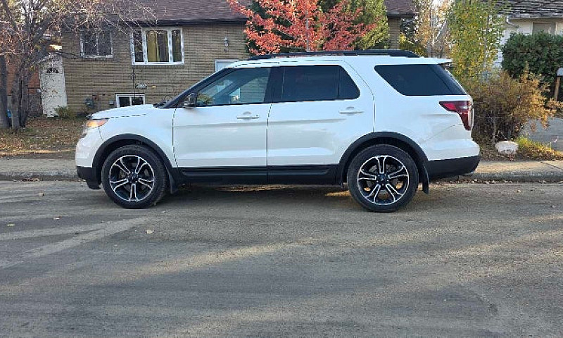 Ford Explorer Sport...