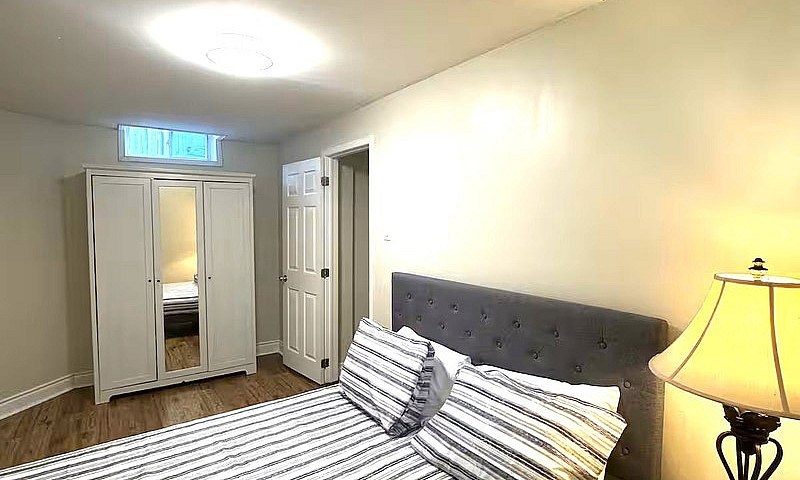 2 Bed 2 Bath Furnish...