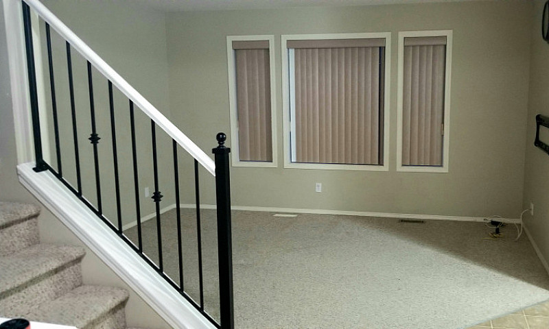 2 Story House For Re...