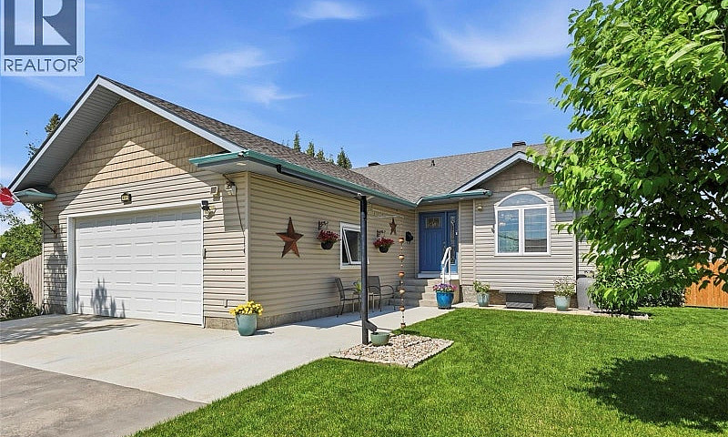 House For Sale In Bo...