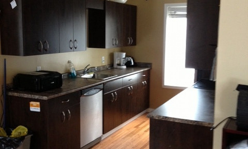 Spacious  3 Bdr Dupl...