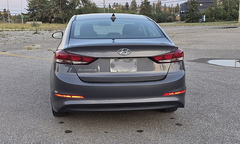 2017 Hyundai Elantra...