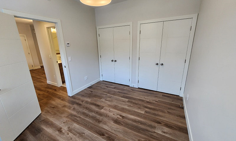Canmore Condo For Lo...