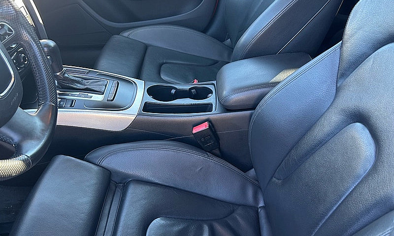 Audi A4 2.0T...