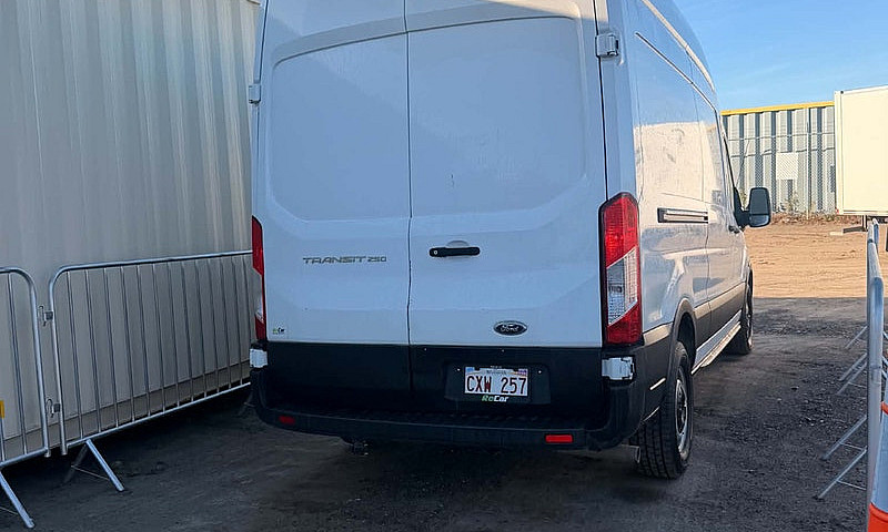 2022 Ford Transit 25...