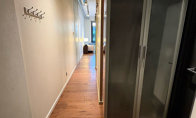 Furnished Downtown V...