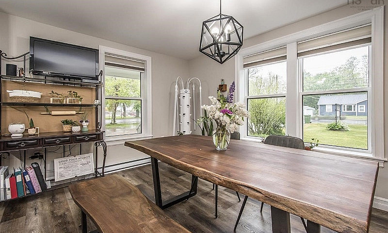 Renovated 2-Storey H...