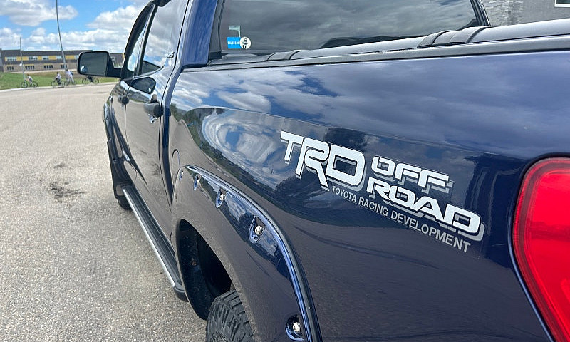 Toyota Tundra Trd...