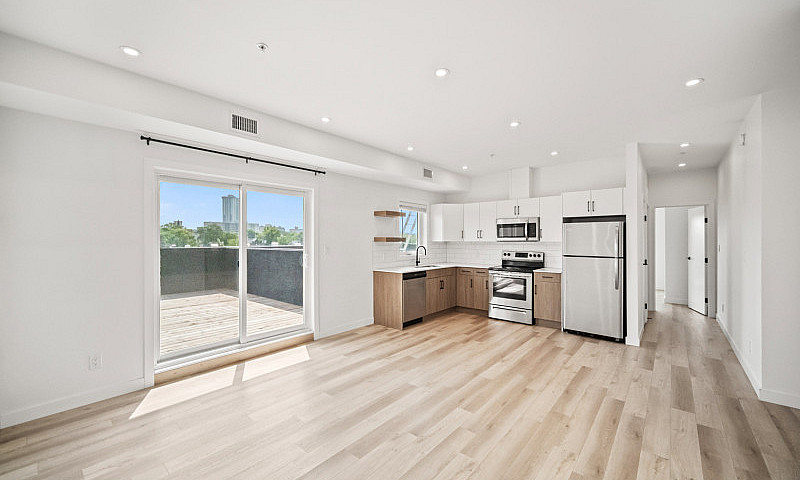 Luxury 2 Bedroom Apa...