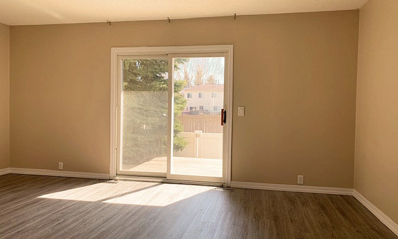 3 Beds 1.5 Baths Tow...