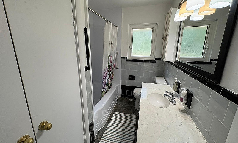 2 Bed - 1 Bath \ 15 ...