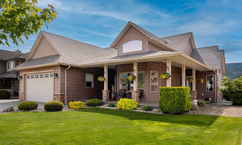 3 Beds 2.5 Bath Hous...