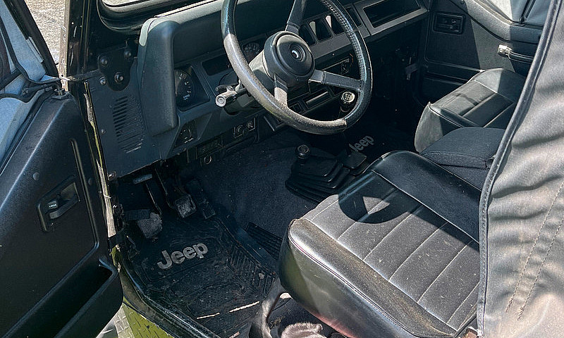 1994 Jeep Wrangler Y...