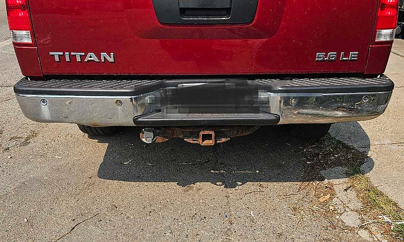2006 Nissan Titan V8...
