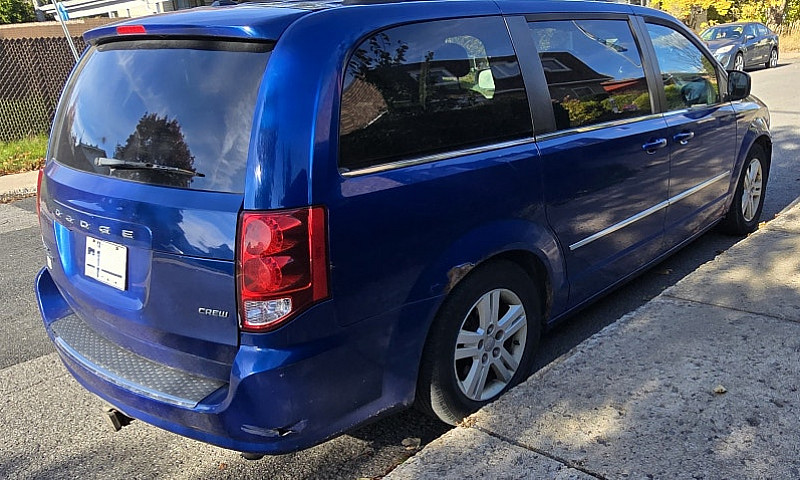 Dodge Caravan Crew 2...