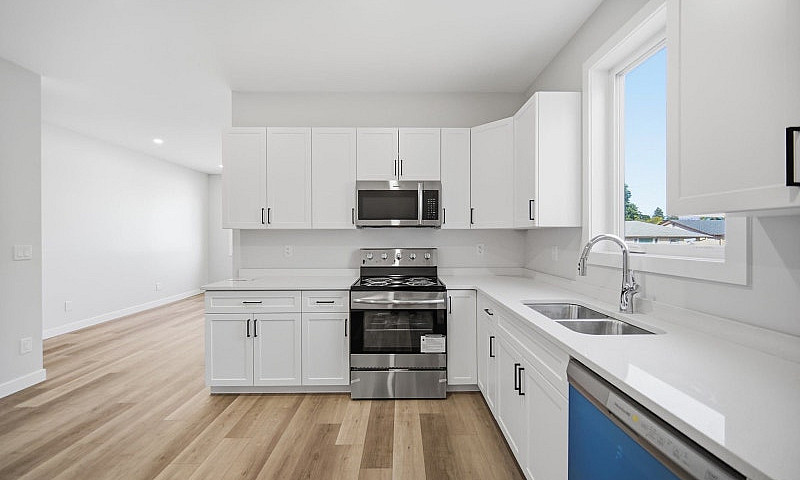 Brand New Townhouse ...