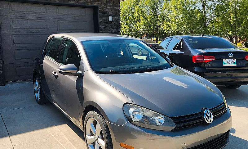 2012 Volkswagen Golf...