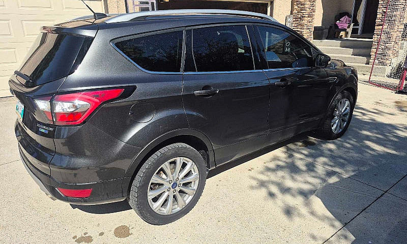 2017 Ford Escape Tit...