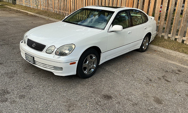 2000 Lexus Gs300  4D...