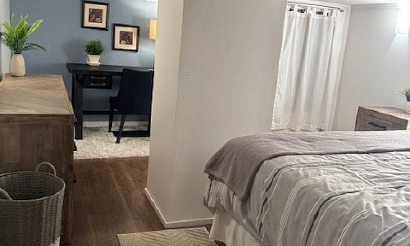 Furnished 1Br/1Bth -...