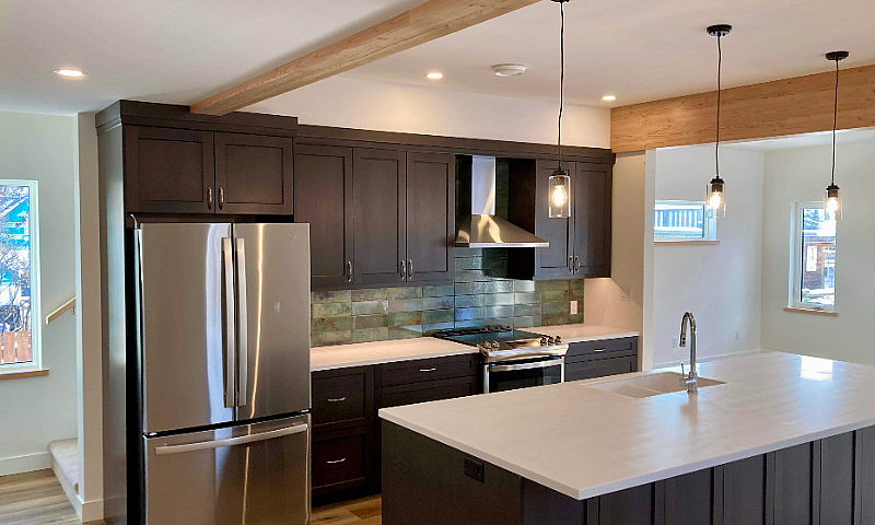 New 3 Bed Rossland H...