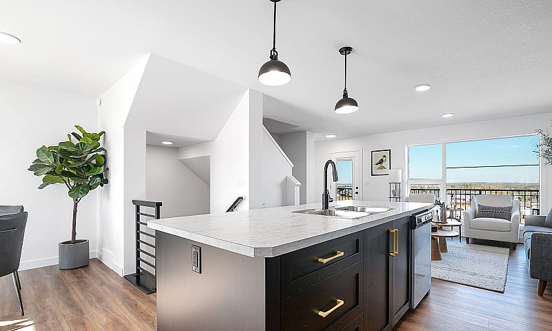 Brand-New Townhouse ...