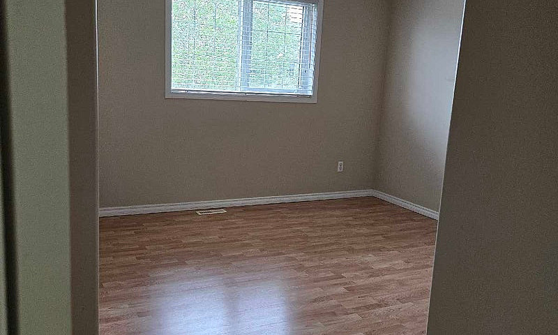 Townhouse For Rent I...