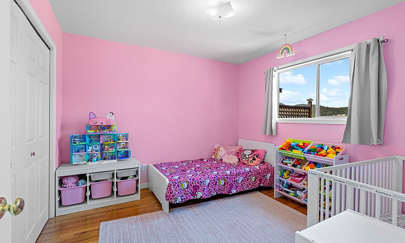 3 Bed, 2 Bath Townho...