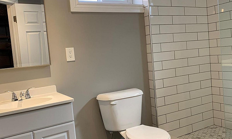 2 Beds 1 Bath - Hous...