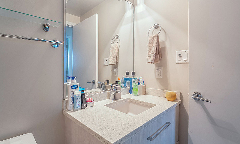 Bright & Modern 1Bd/...