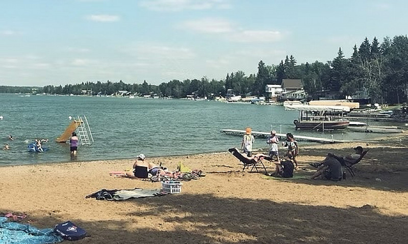 Sandy Lake Mb, Resid...