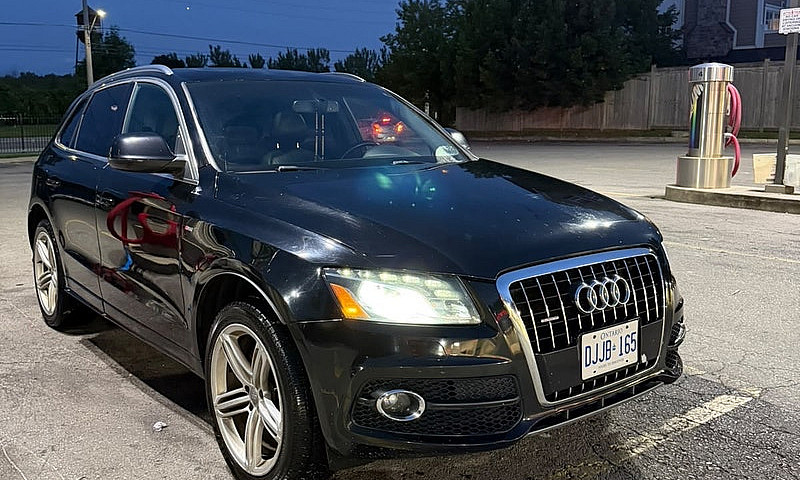 Audi Q5 3.2...