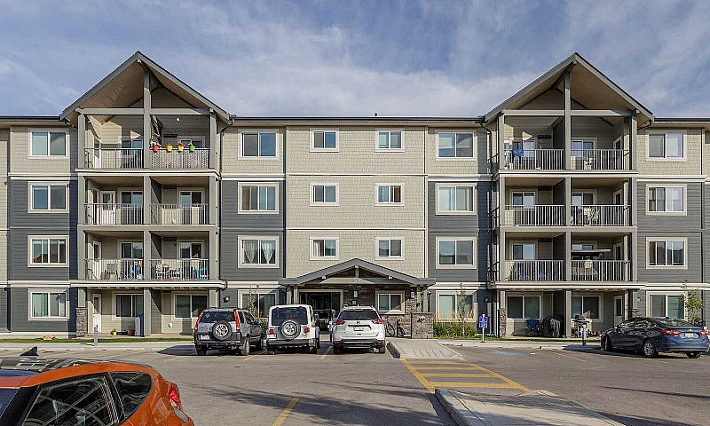 Spacious 2 Bed + 1 B...