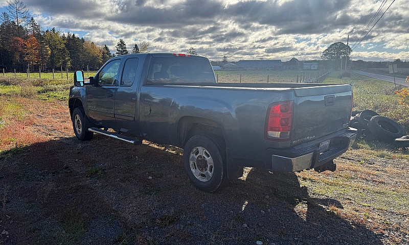 2011 Gmc 2500...