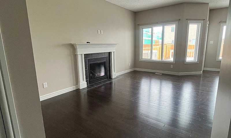 Duplex For Rent In S...