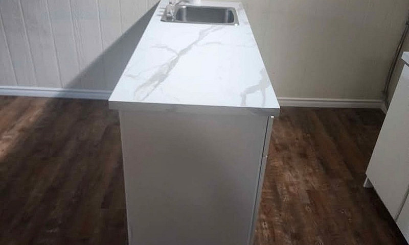 2 Bedroom Basement/B...