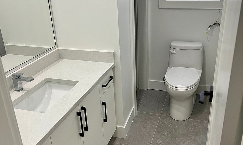 Basement Suite New W...