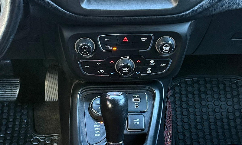 Jeep Compass Traîhaw...