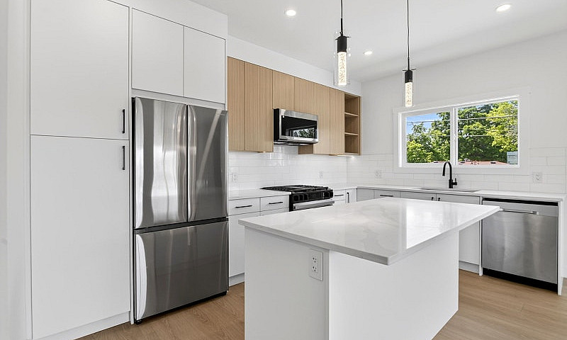 3 Bedroom Townhome N...