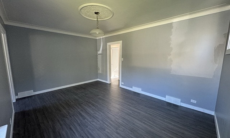 **3 Bed 1.5 Bath Dup...