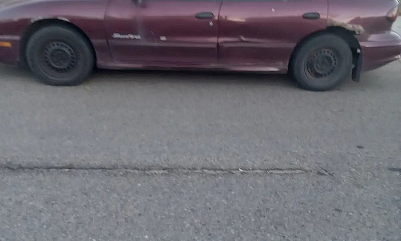 2004 Pontiac Sunfire...