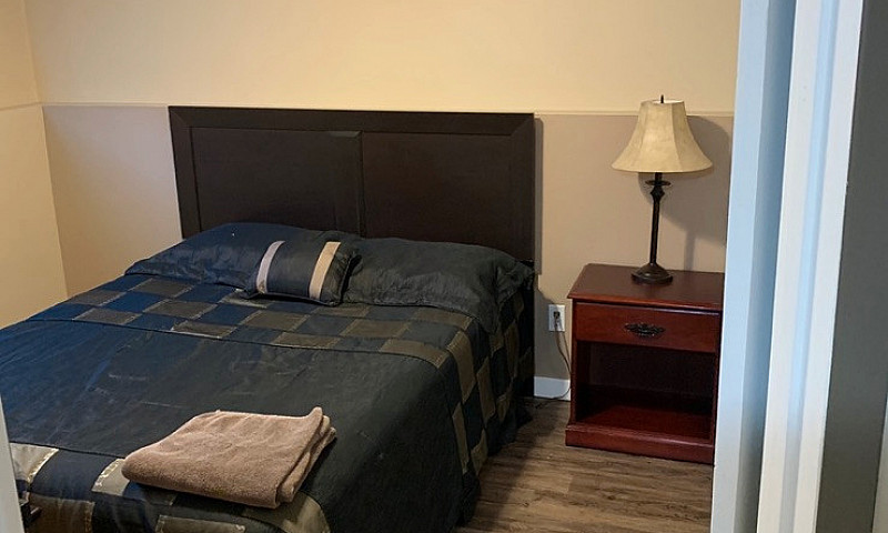 2 Bedroom Basement  ...